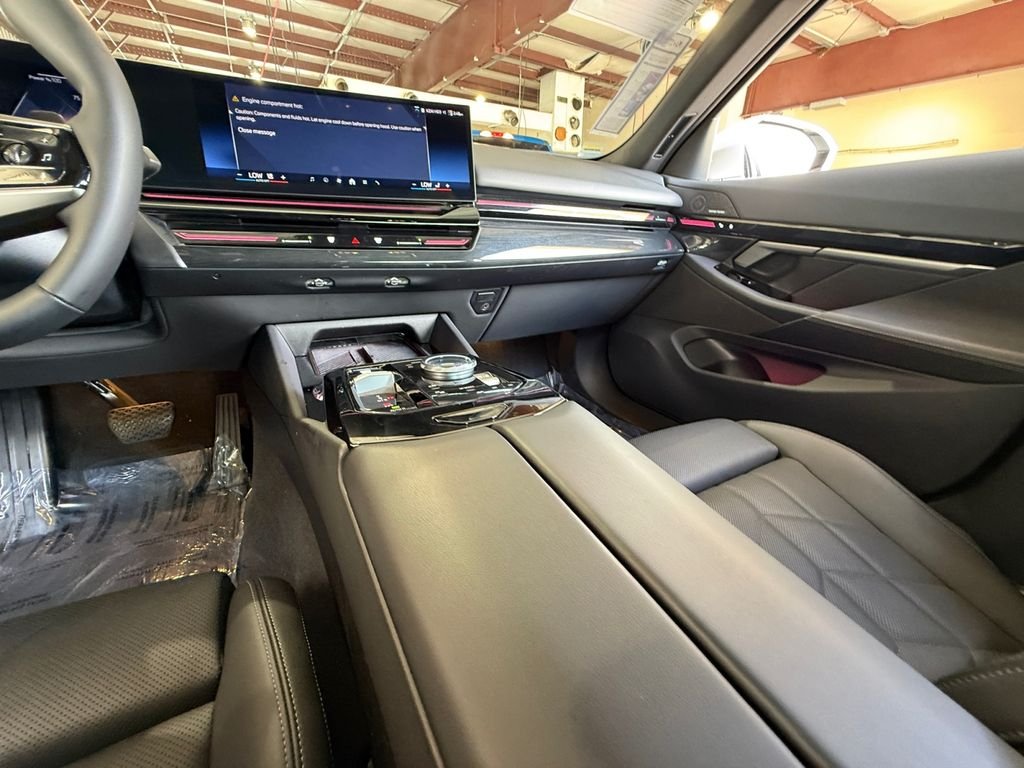 Used 2026 White BMW 530i xDrive image 15
