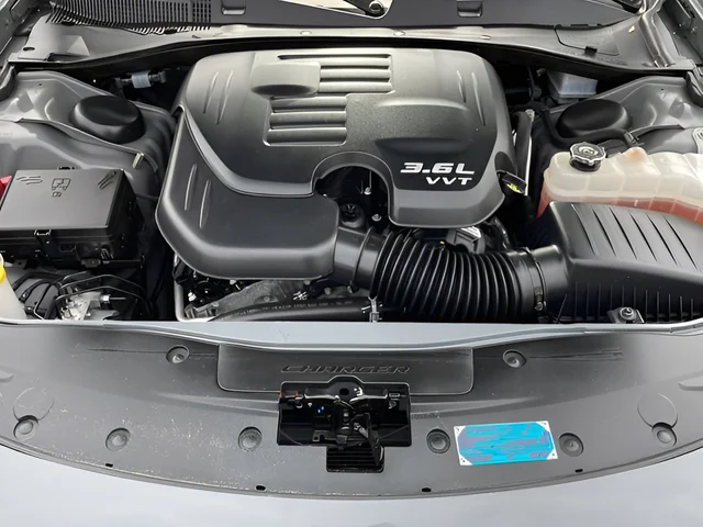 Used 2023 Gray Dodge SXT image 29