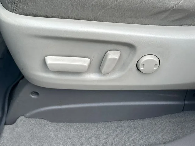 Used 2019 Gray Toyota XLE image 15