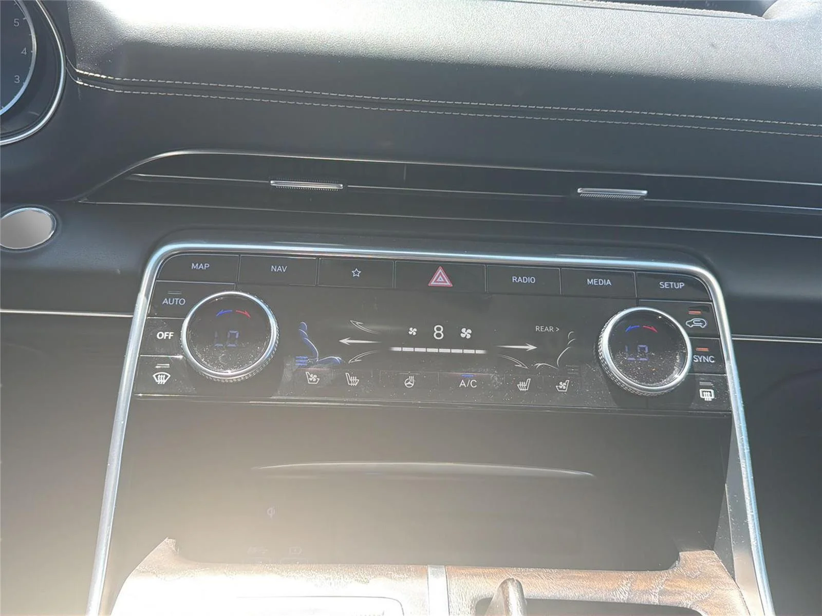 2024 GENESIS GV80 Prestige Signature - Photo 20
