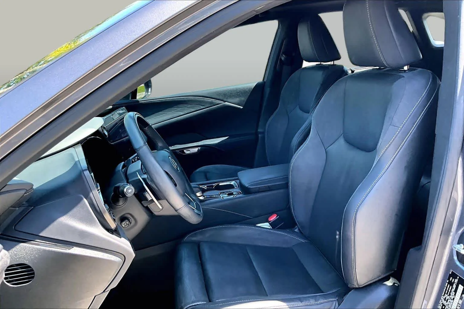 Used 2023 Nebula Gray Pearl Lexus Luxury image 8