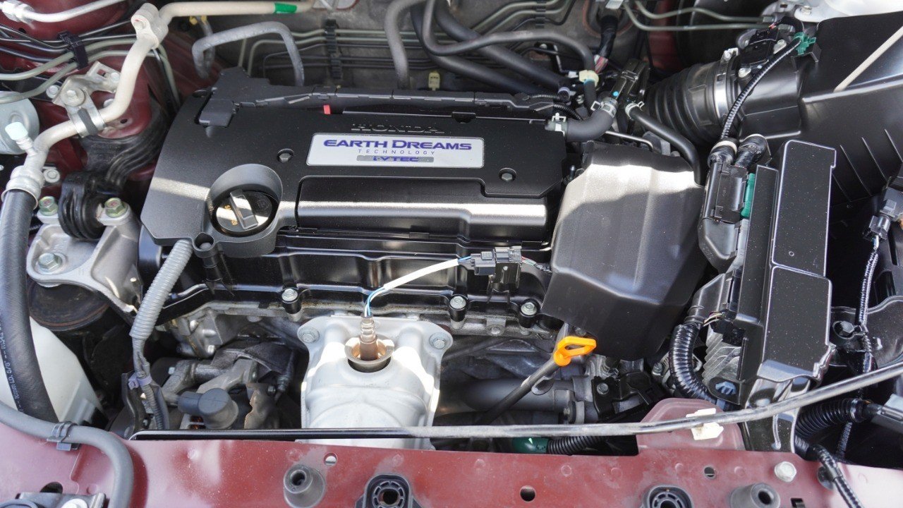Used 2015 Red Honda LX image 34