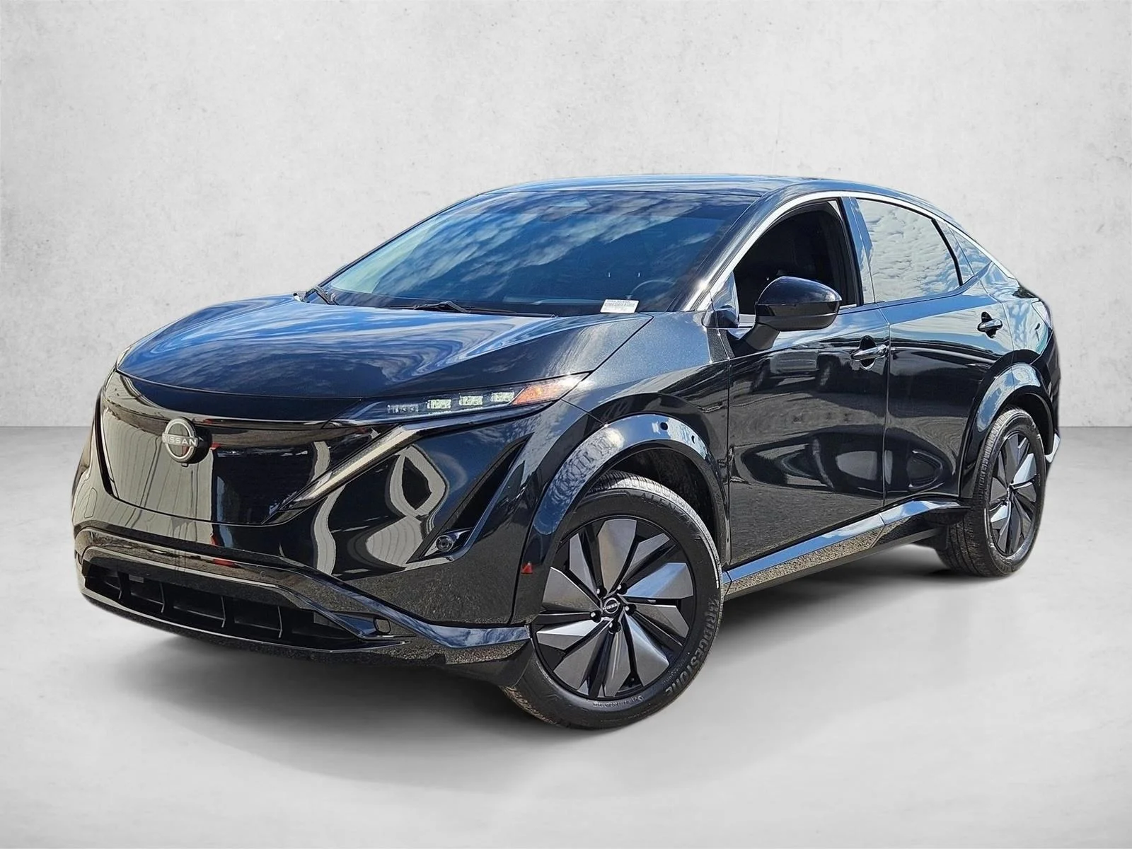 Used 2024 Black Diamond Pearl Nissan ENGAGE image 1