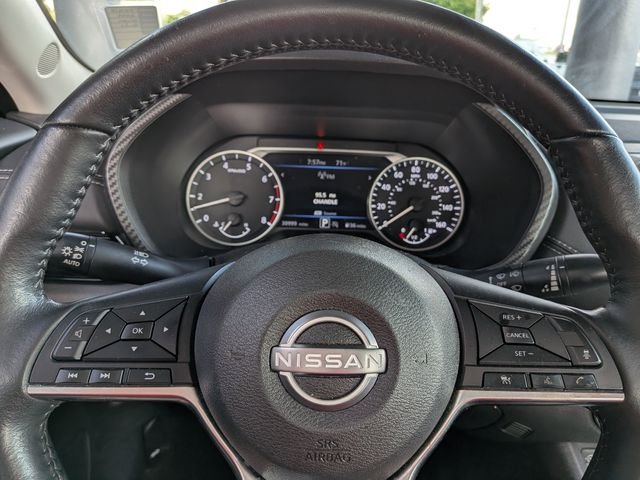 Used 2024 Gray Nissan SV image 25