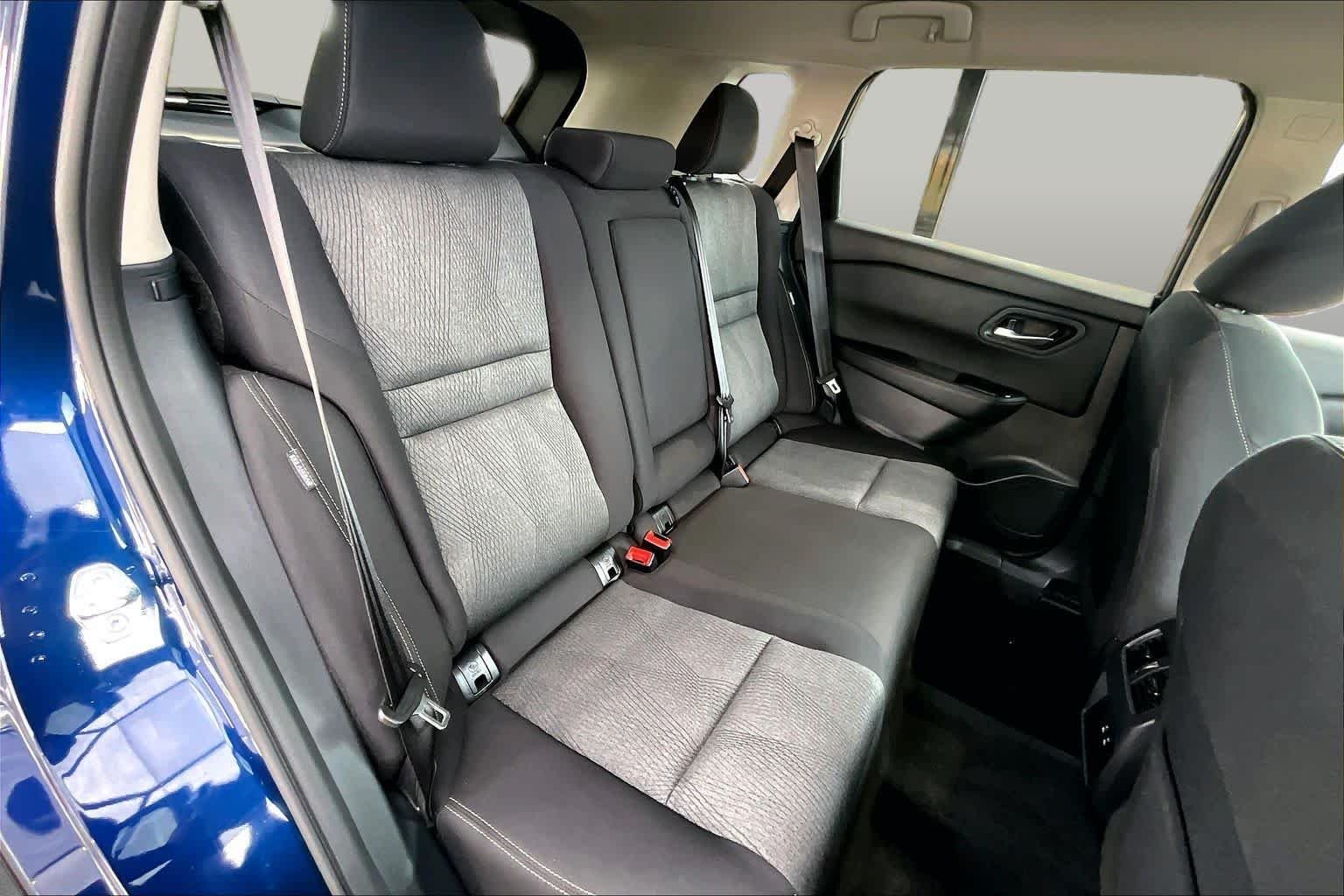Used 2026 Deep Ocean Blue Pearl Nissan SV image 19