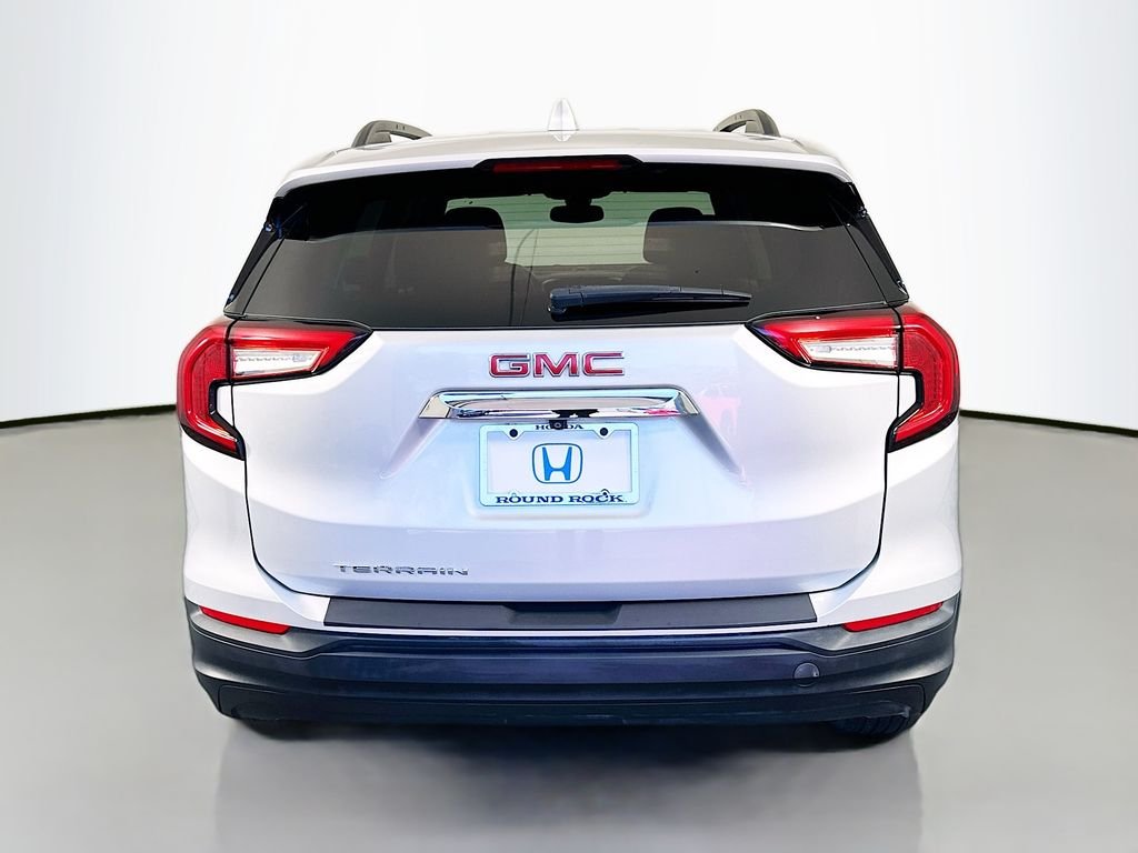 Used 2022 Quicksilver Metallic GMC SLE image 6