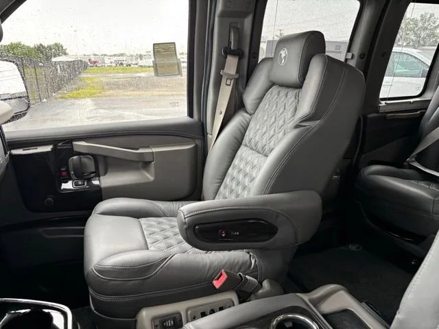 2026 GMC Savana Cargo Work Van - Photo 37
