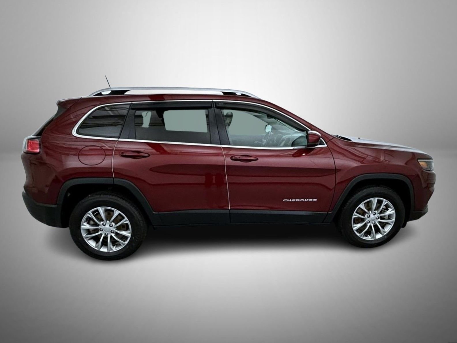 Used 2021 Red Jeep Latitude Plus image 4
