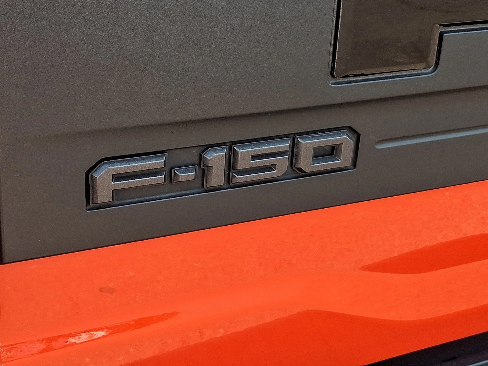 Used 2022 Code Orange Metallic Ford Raptor image 31