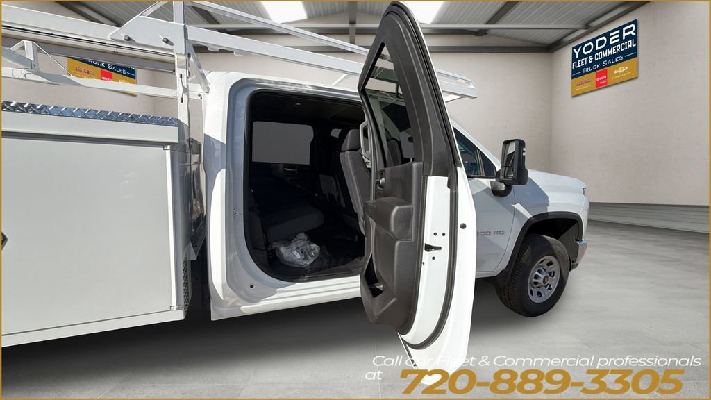 New 2025 Summit White Chevrolet WT image 69
