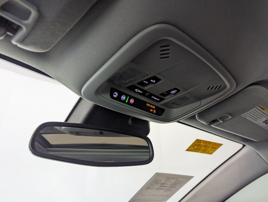 Used 2022 Ash Chevrolet Premier image 18
