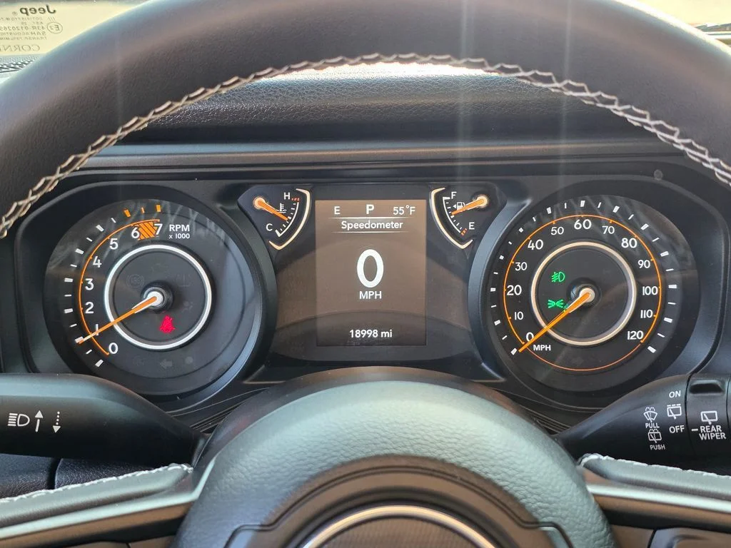 Used 2025 Red Jeep Sport S image 24