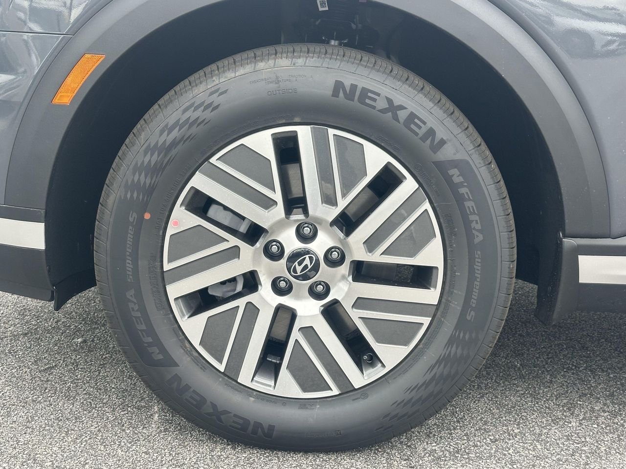 New 2027 Ecotronic Gray Pearl Hyundai Blue SEL 7P image 11