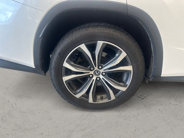 Used 2018 White Lexus 350L image 14