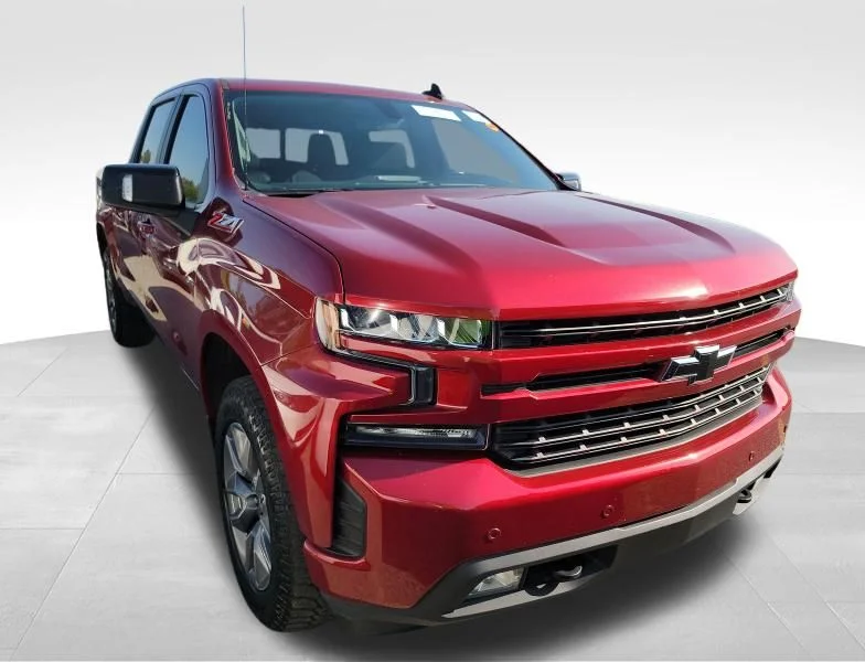 Used 2021 Red Chevrolet RST image 9