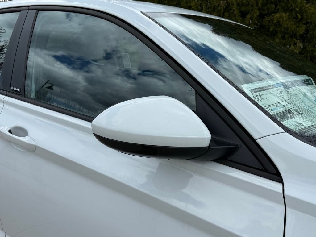New 2026 White Volkswagen 1.5T Sport image 9