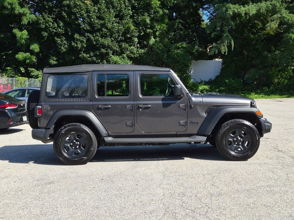 Used 2022 Gray Jeep Unlimited Sport image 2