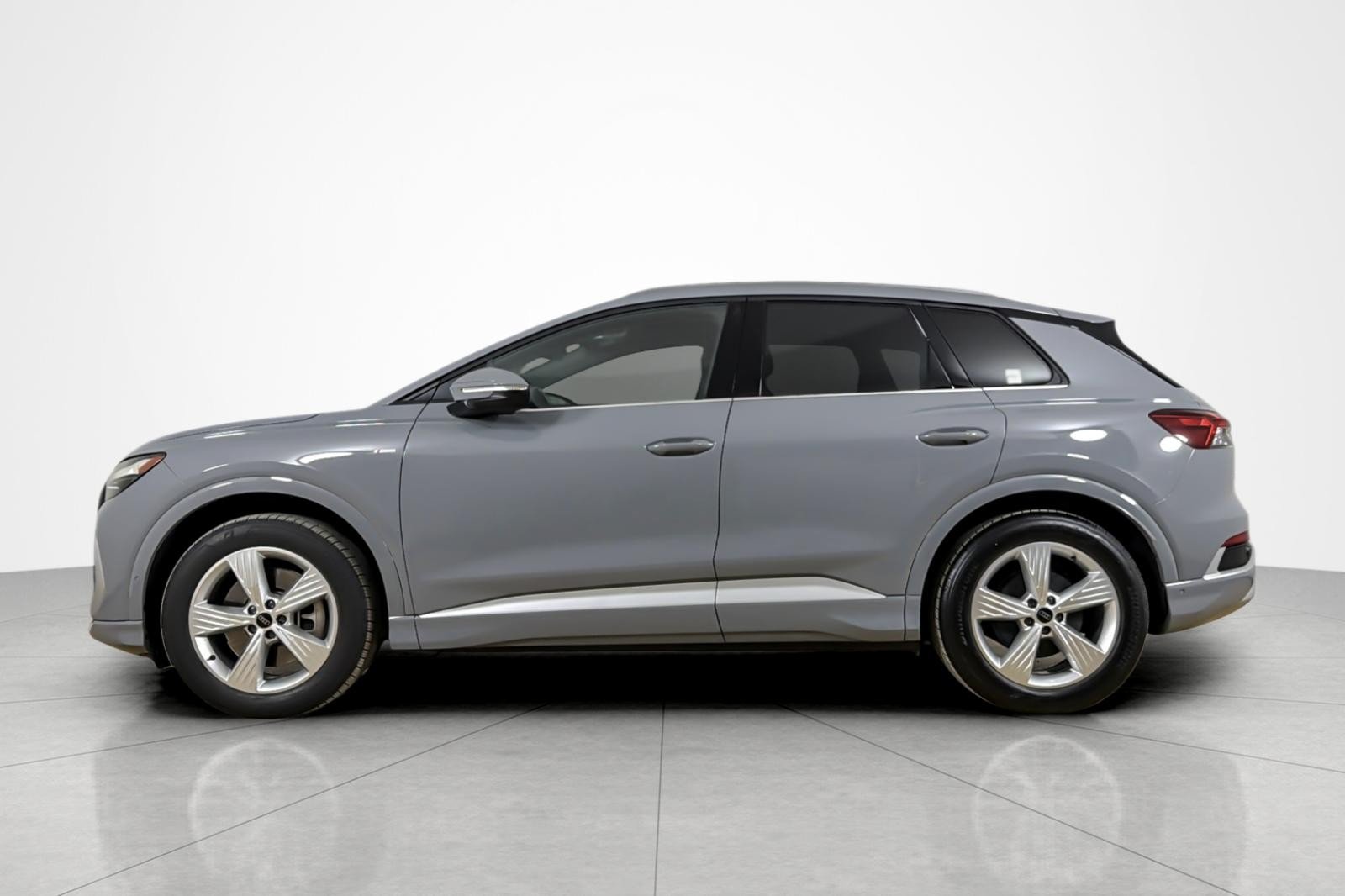 Used 2024 Pebble Gray Audi Premium Plus 55 quattro image 2