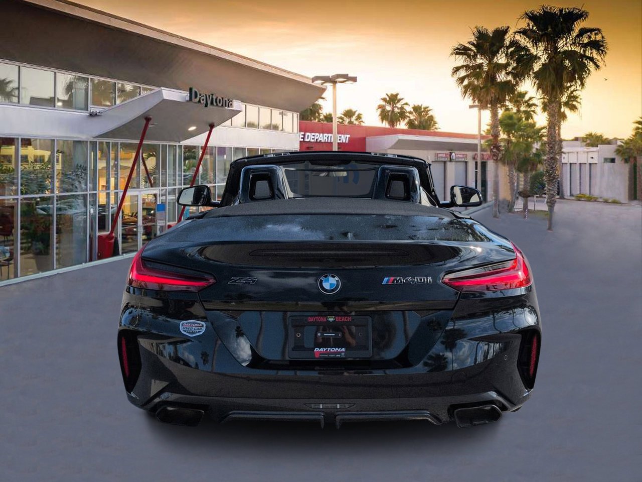 Used 2025 Black Sapphire Metallic BMW M40i image 4