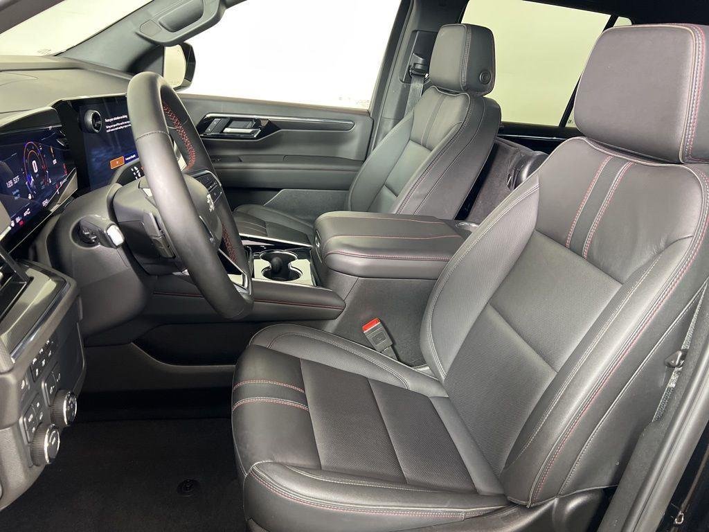 Used 2025 Black Chevrolet RST image 4
