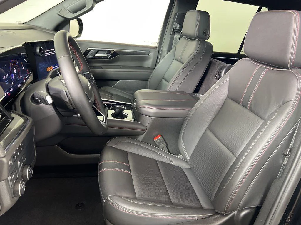 Used 2025 Black Chevrolet RST image 4