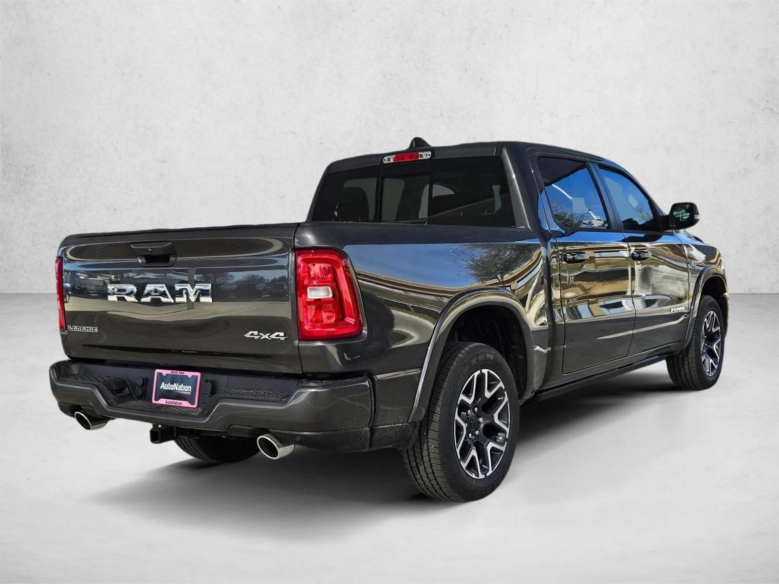 New 2026 Granite Crystal Metallic Clear-Coat Exterior Paint RAM Laramie image 2