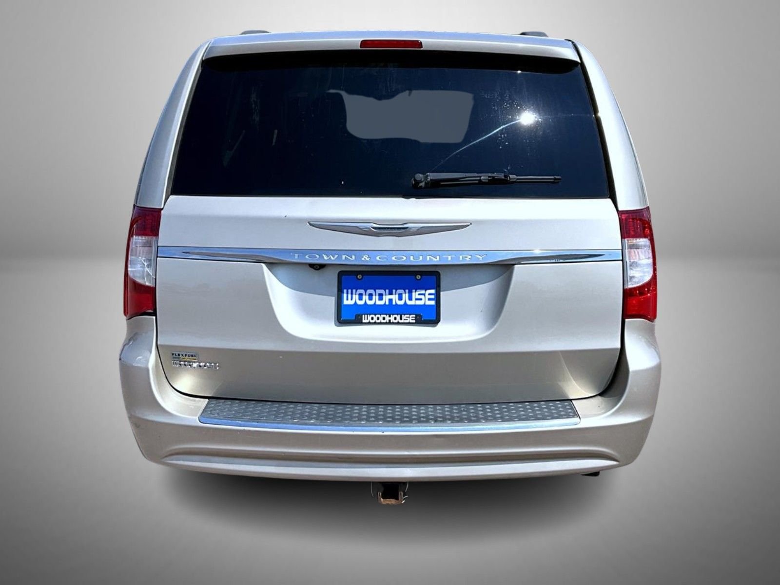 Used 2014 Beige Chrysler Touring image 6