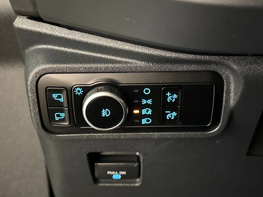 Certified Used 2025 Beige Ford Badlands image 18