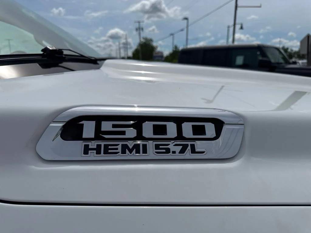 Certified Used 2022 White Ram Big Horn/Lone Star image 45