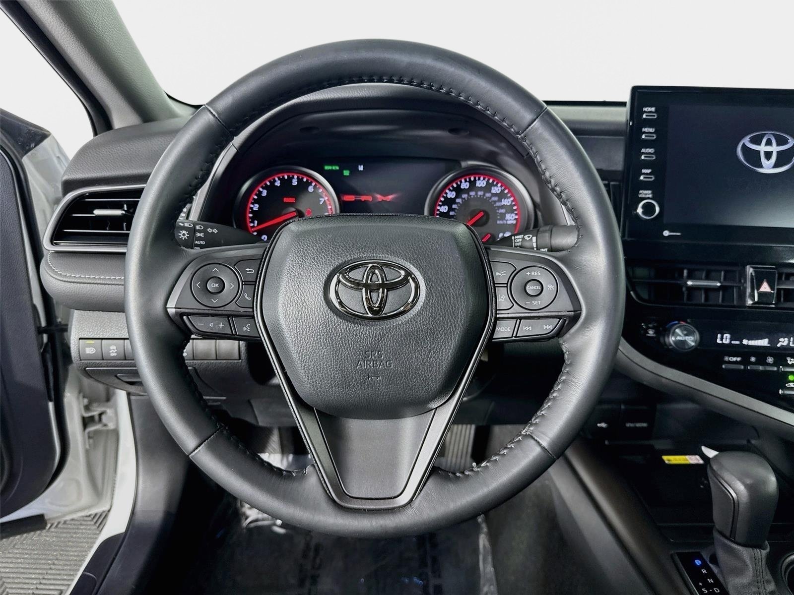 Used 2023 Ice Toyota XSE image 12