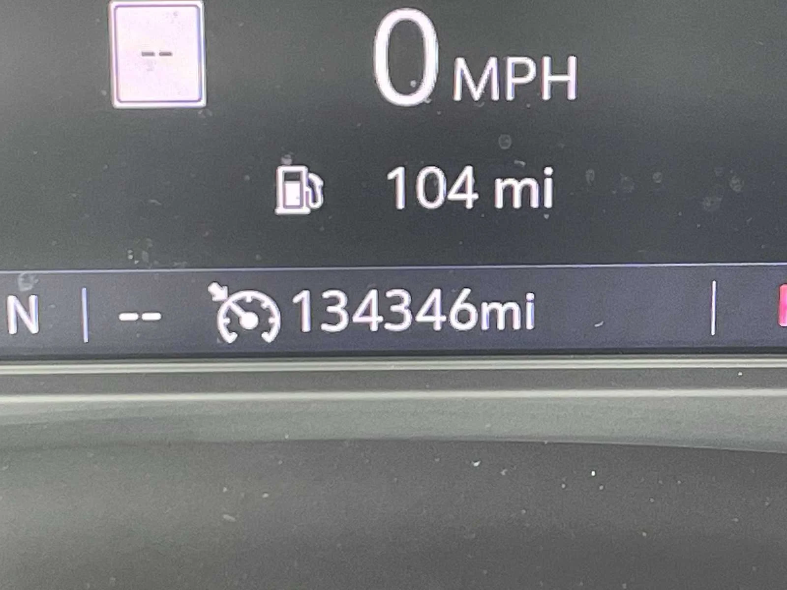 Used 2020 Includes Satin Nickel lower exterior accent color.) Buick Essence image 12