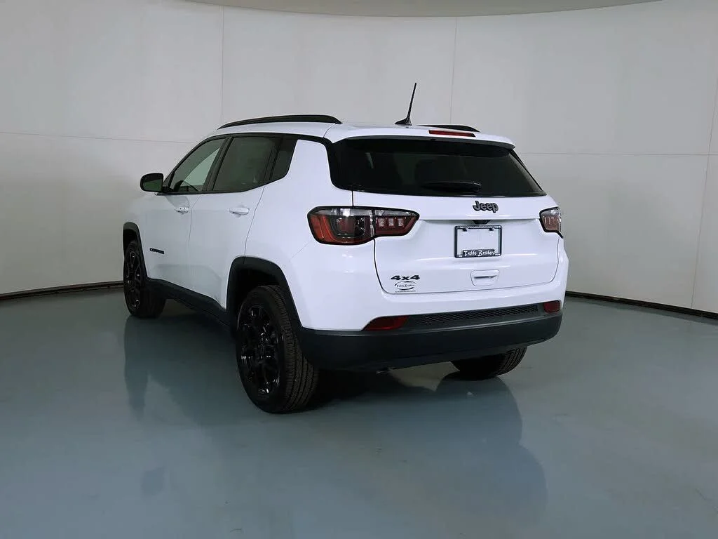 2026 Jeep Compass Altitude Special Edition - Photo 9