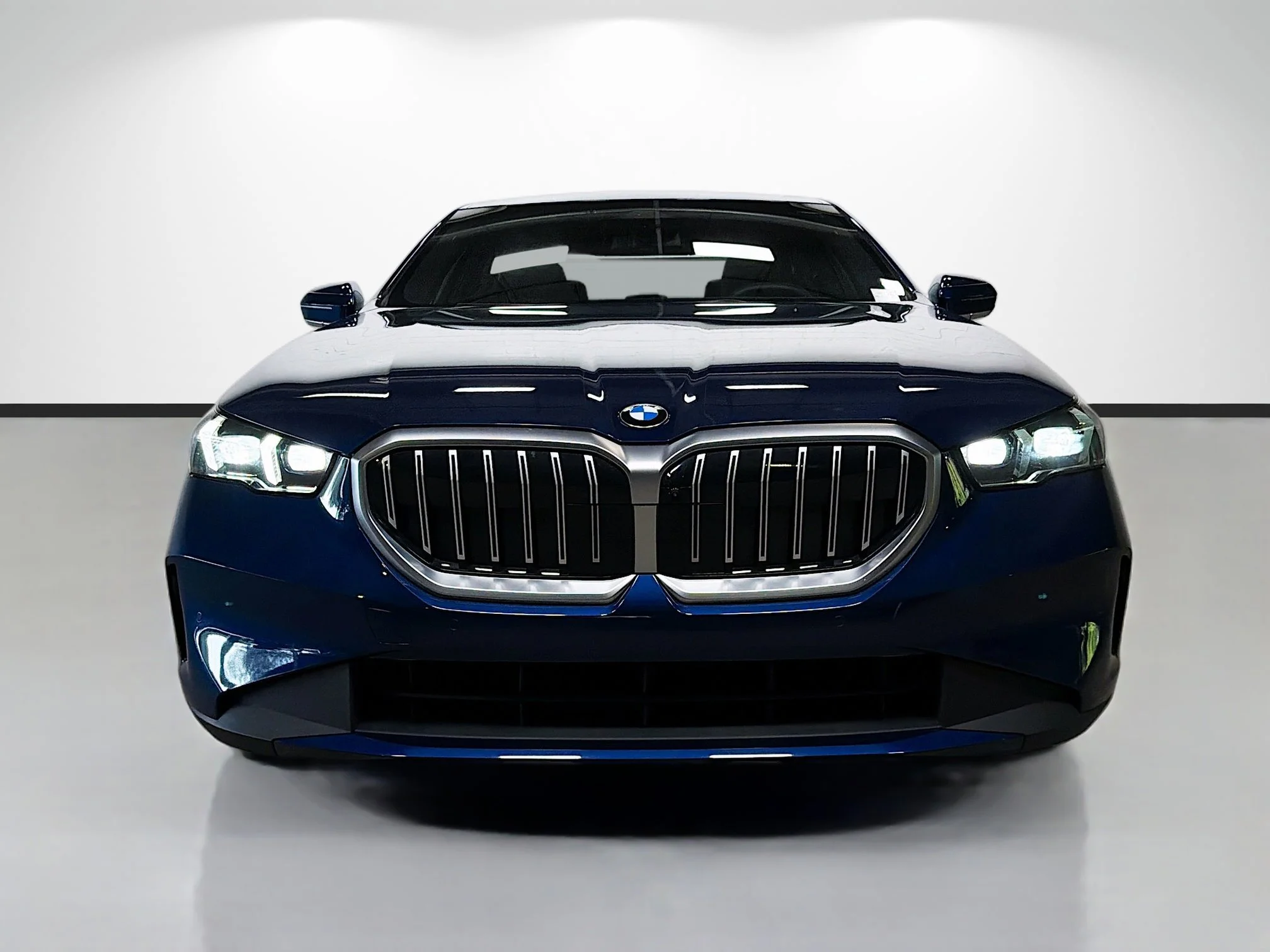 Used 2026 Phytonic Blue Metallic BMW 530i image 8