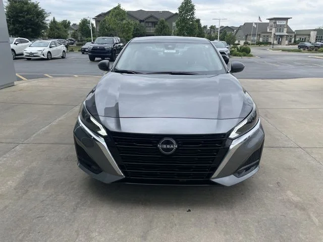 2025 Nissan Altima SV - Photo 11