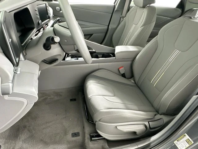 New 2026 Hyundai ELANTRA HYBRID Blue