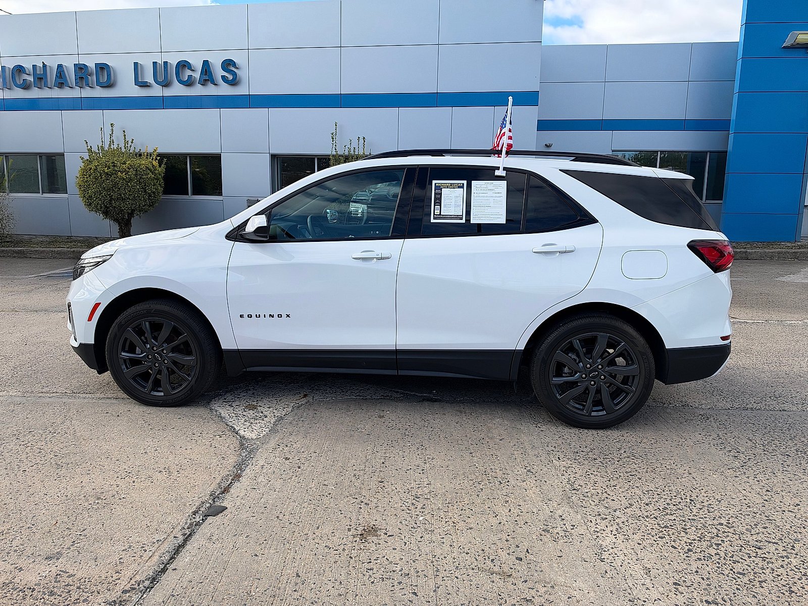 Used 2023 Summit White Chevrolet RS image 8