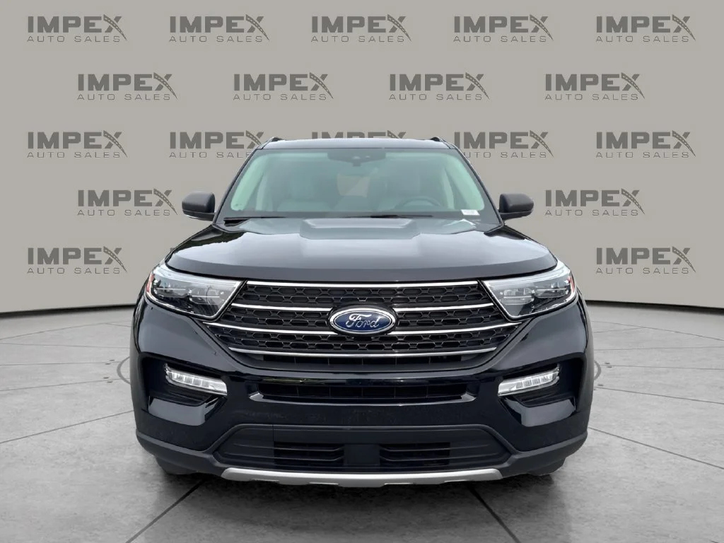 Used 2023 Black Ford XLT image 8