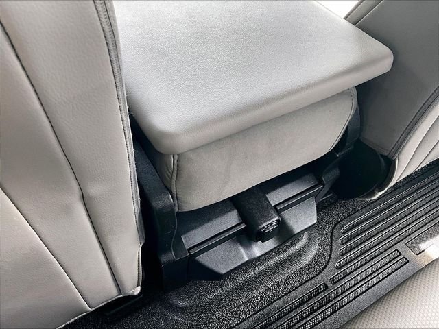 Used 2019 Oxford White Ford XL image 28