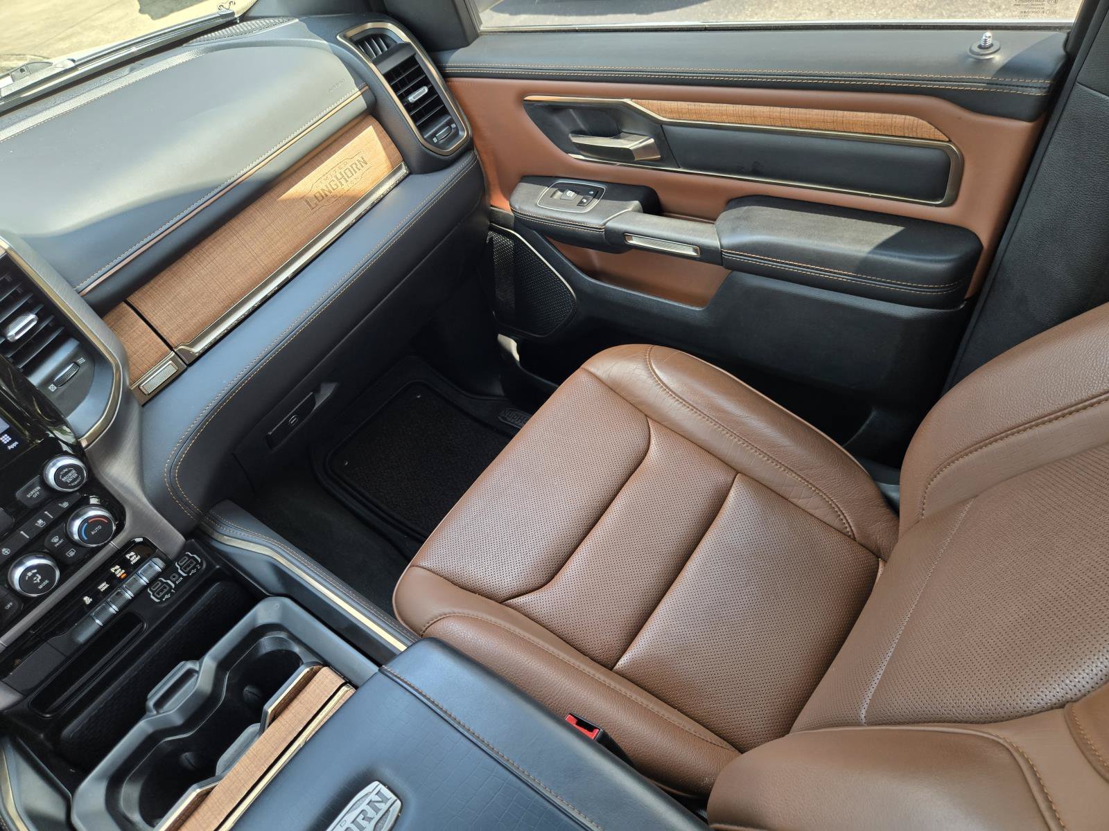 2022 RAM Ram 1500 Pickup Longhorn - Photo 14