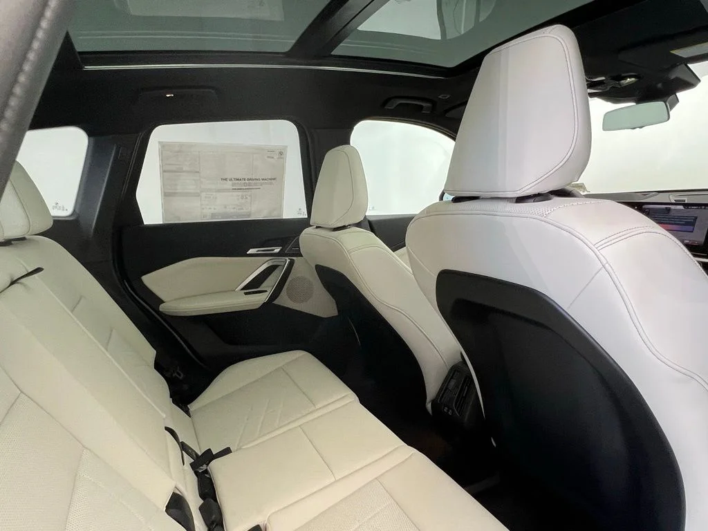 2026 BMW X1 28i - Photo 8