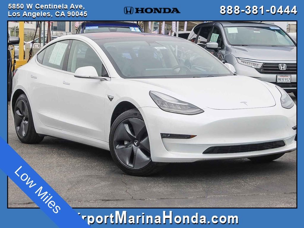 2018 Tesla Model 3's photo