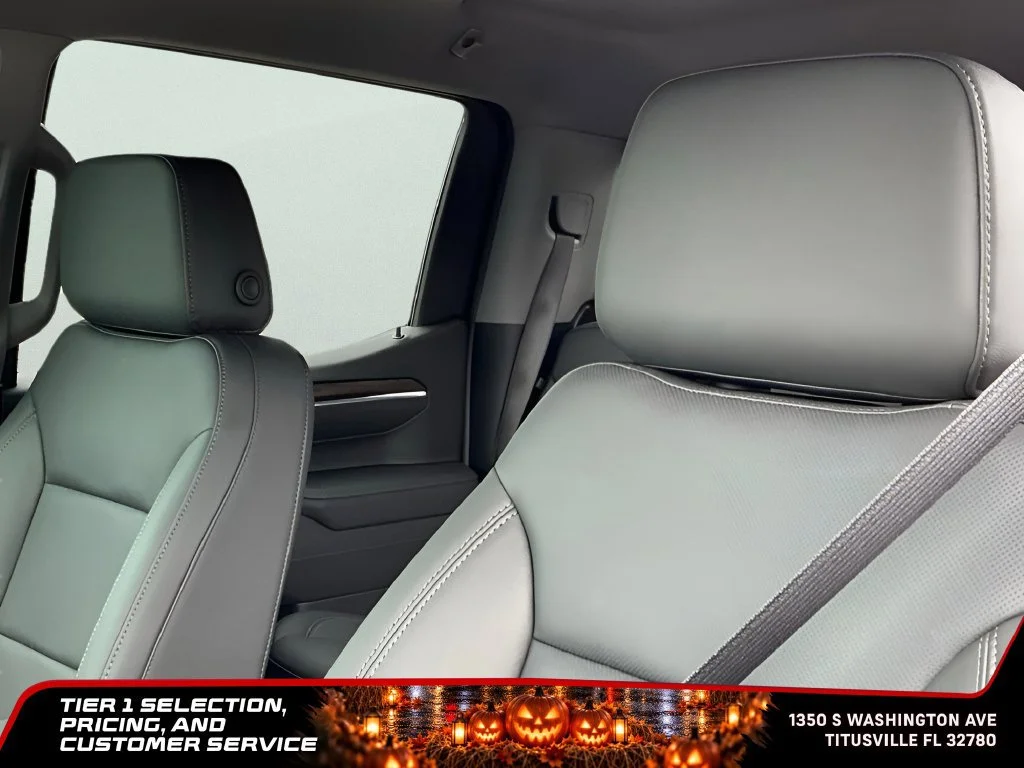 New 2026 Glacier White Tricoat GMC SLT image 29