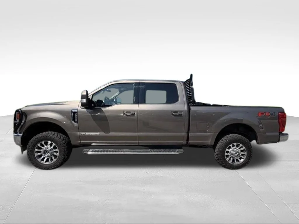 Used 2022 None Ford XL image 2
