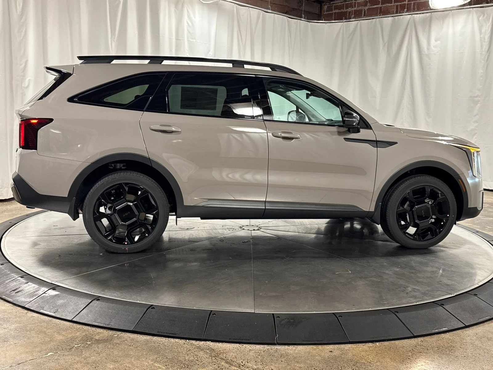New 2026 Brown Kia X-Line EX image 9