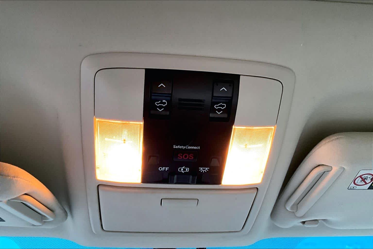 Used 2014 Tungsten Pearl Lexus Luxury image 27