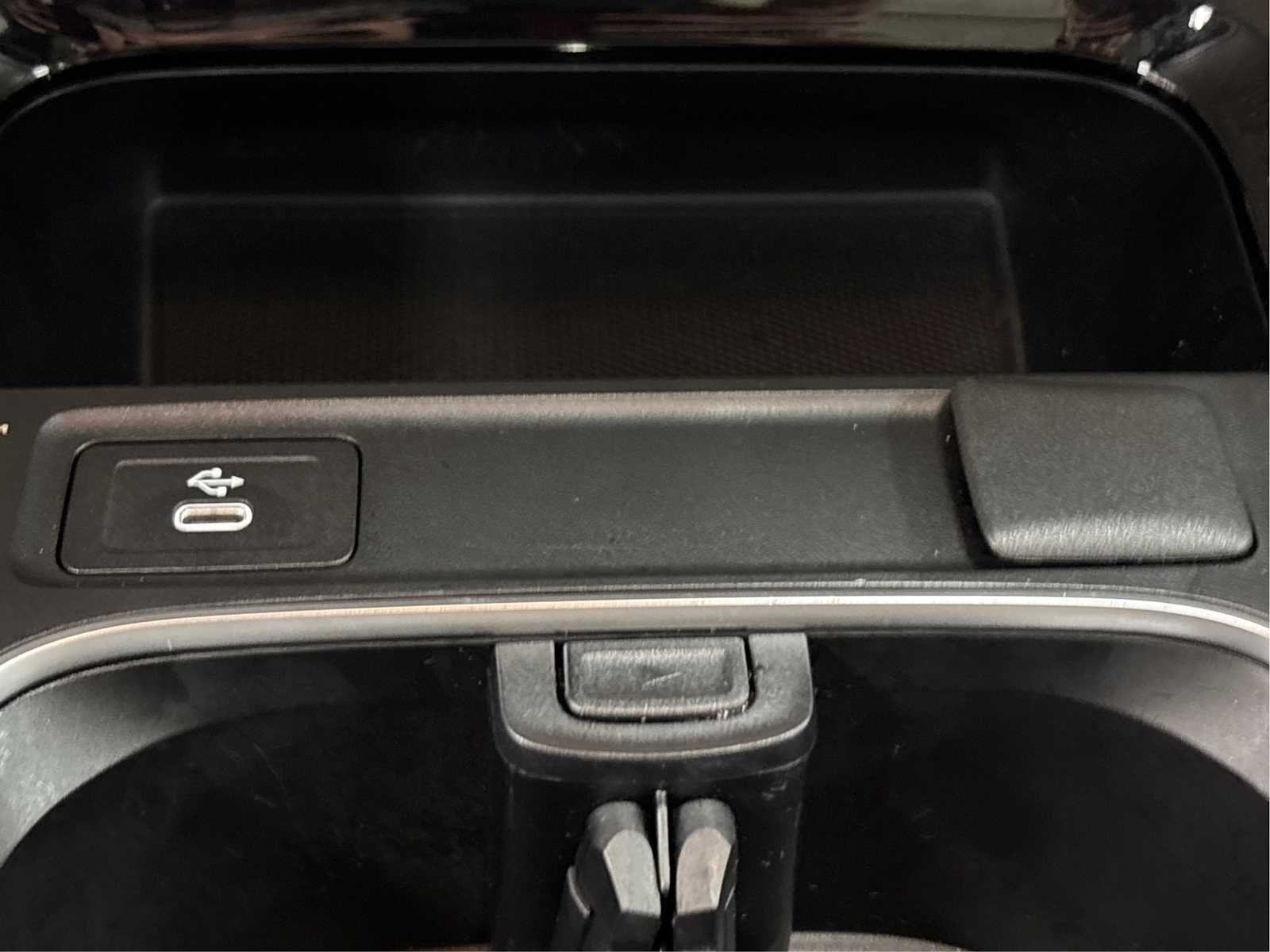 Used 2026 Polar White Mercedes-Benz GLA 250 image 38