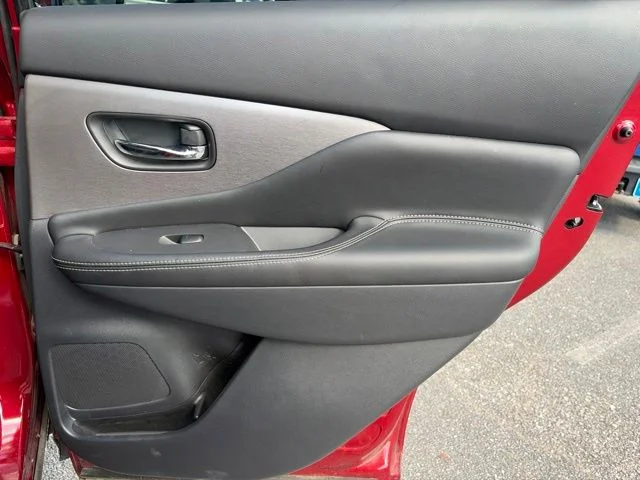 Used 2022 Red Nissan SV image 19