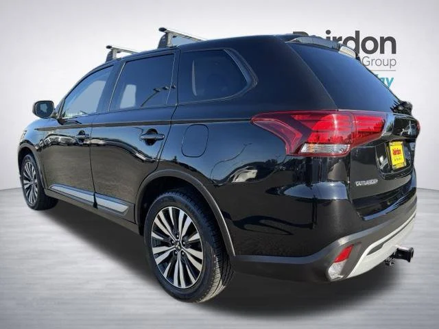 Used 2020 Labrador Black Metallic Mitsubishi ES image 5