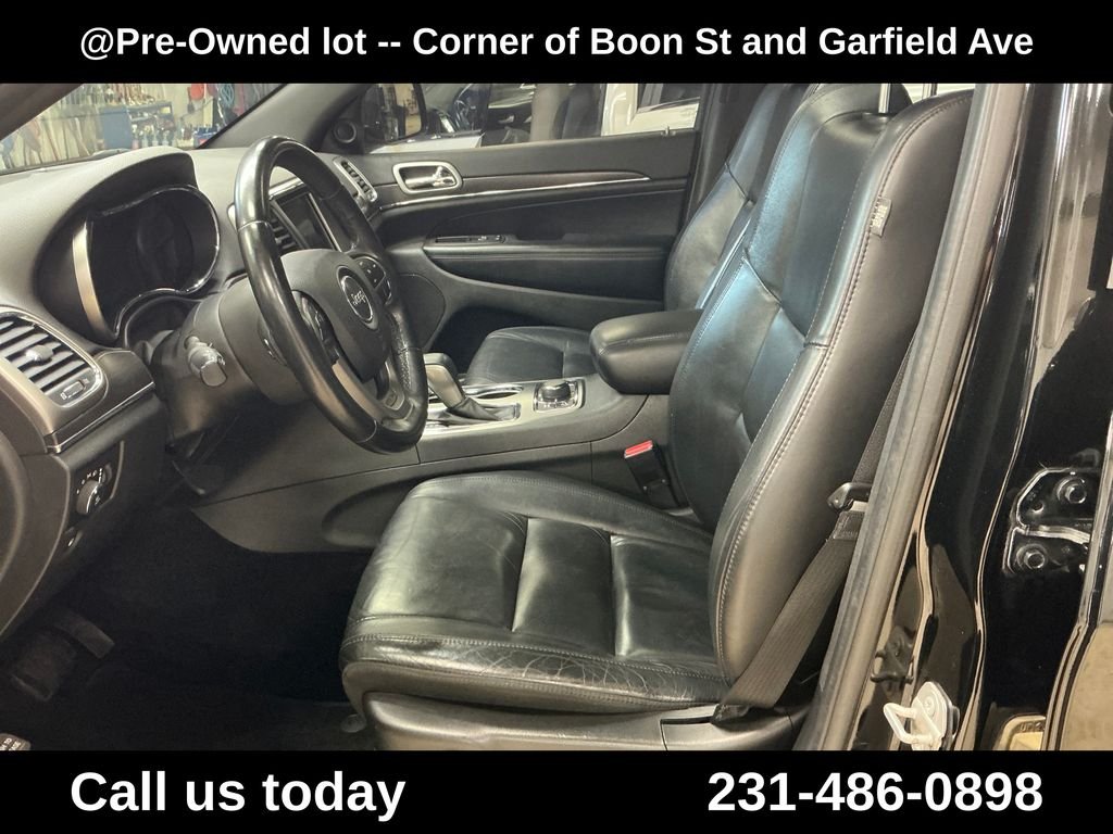 Used 2018 Black Jeep Limited image 14
