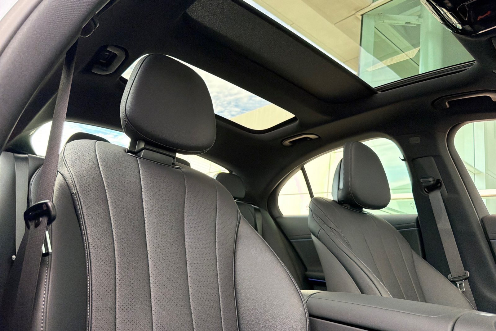 New 2027 Cirrus Silver Metallic Mercedes-Benz E 350 image 3